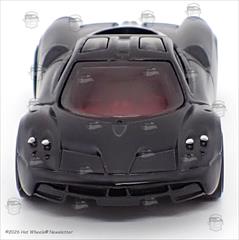Black - Multi-pack Exclusive, Featured